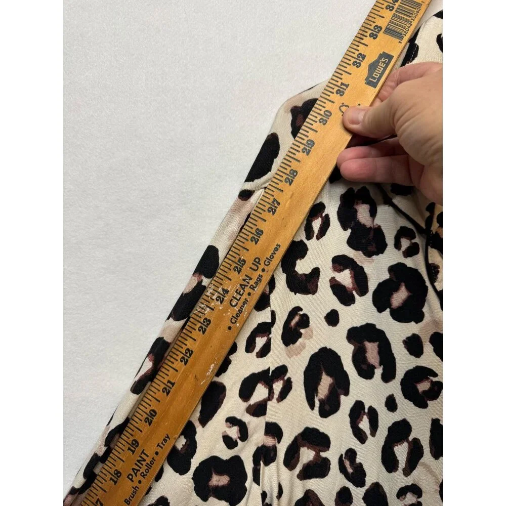 Leopard Print Stars Above Womens Button-Up Pajama Top XXL Soft Beige & Brown - Picture 8 of 11